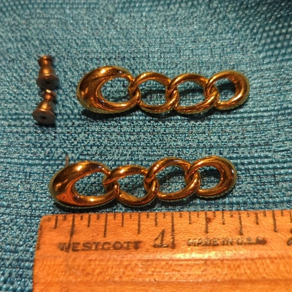 NWT Napier Pierced Earrings Gold tone chain link 1.5